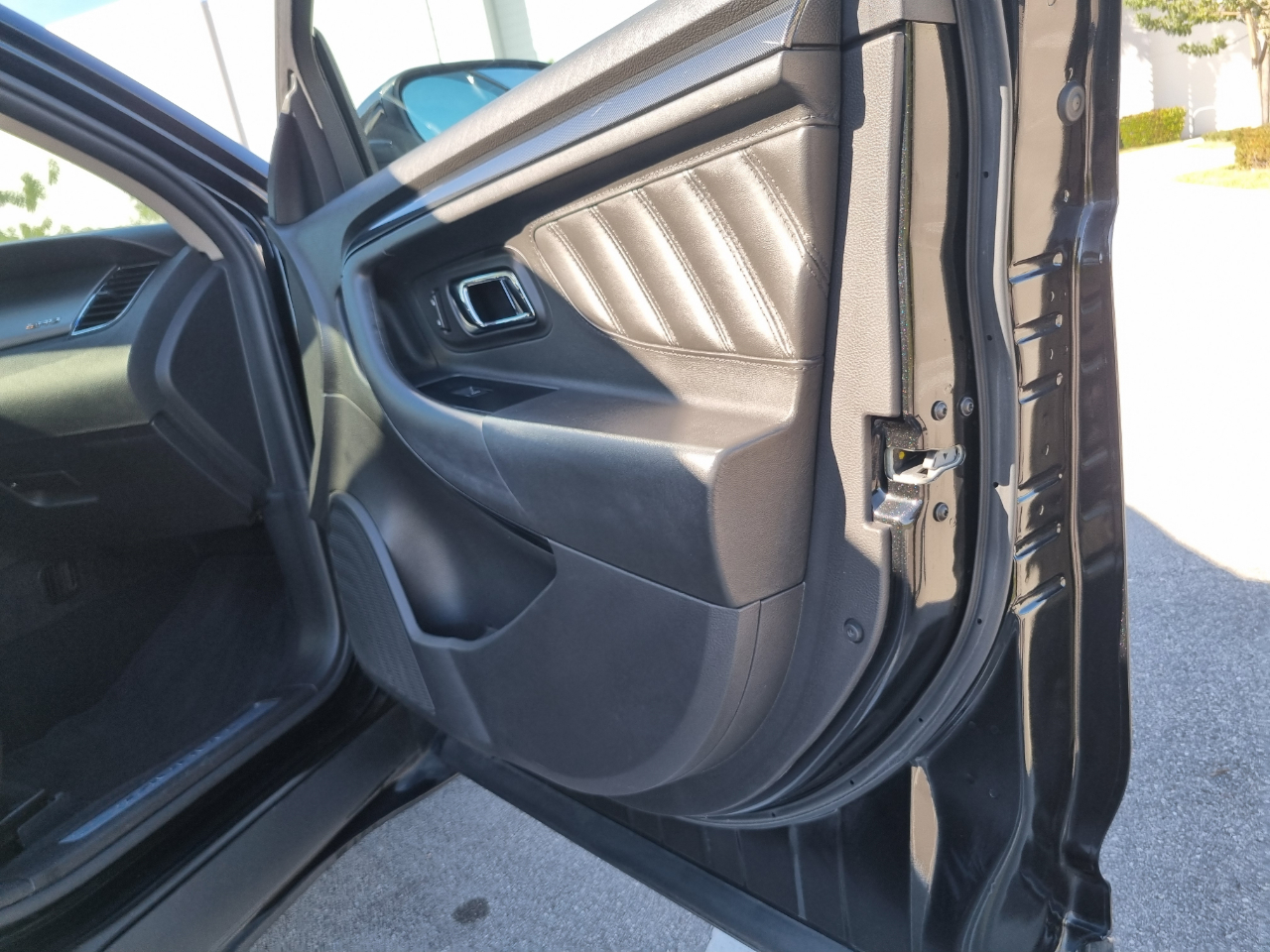 Ford Taurus SHO AWD 2010