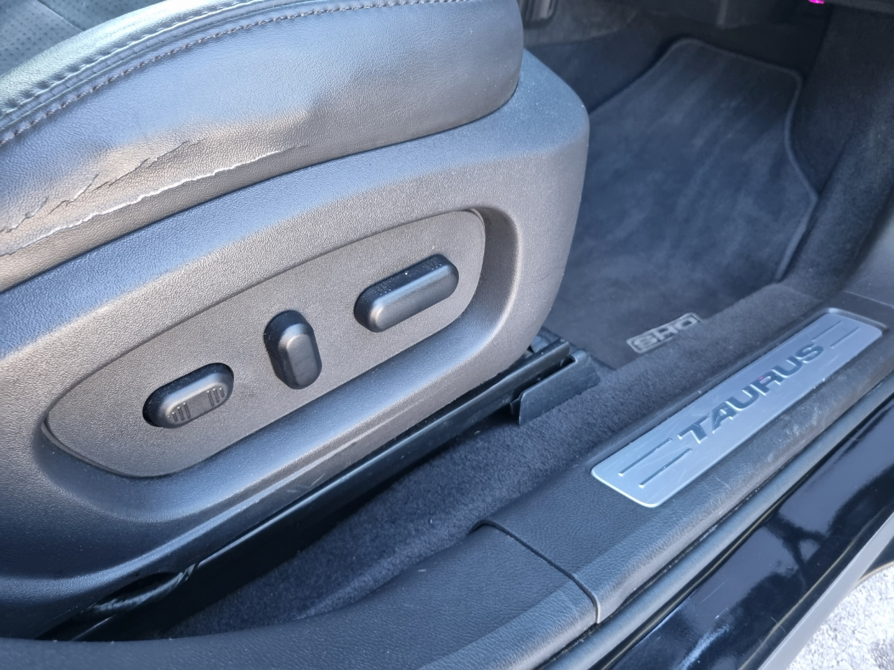 Ford Taurus SHO AWD 2010