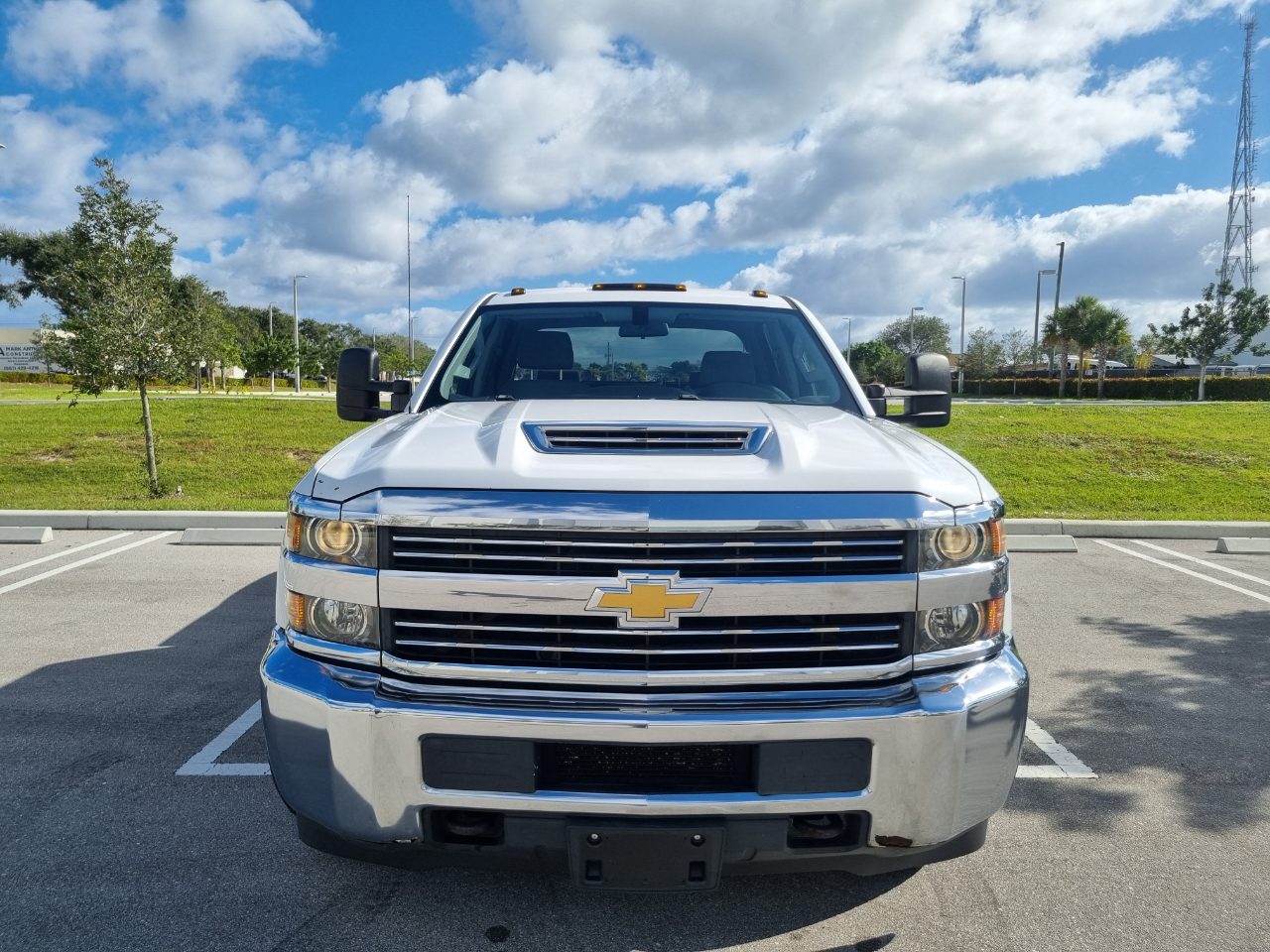 Chevrolet Silverado 3500HD Work Truck Crew Cab 2WD 2017