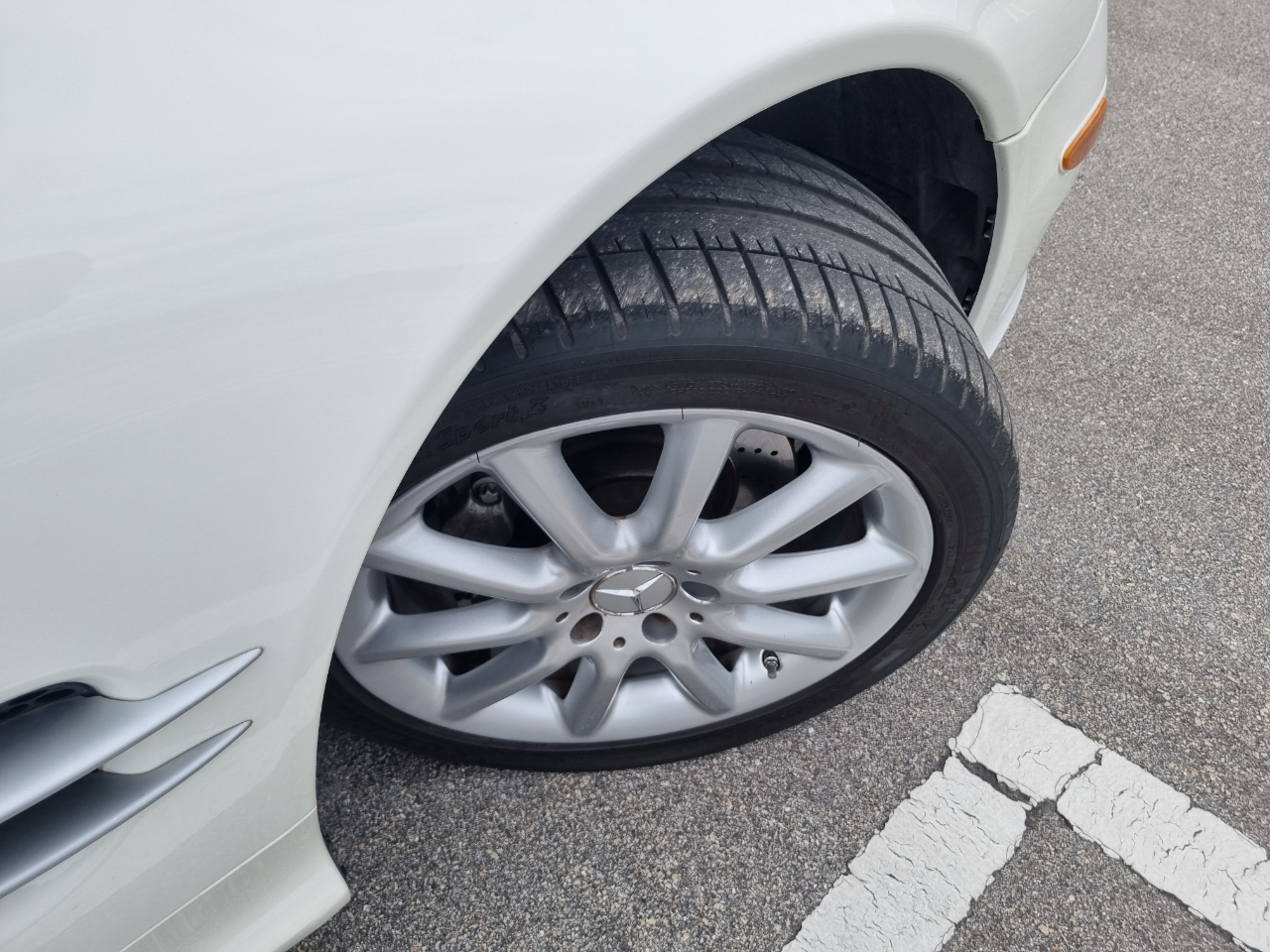 Mercedes-Benz SL-Class SL550 2007