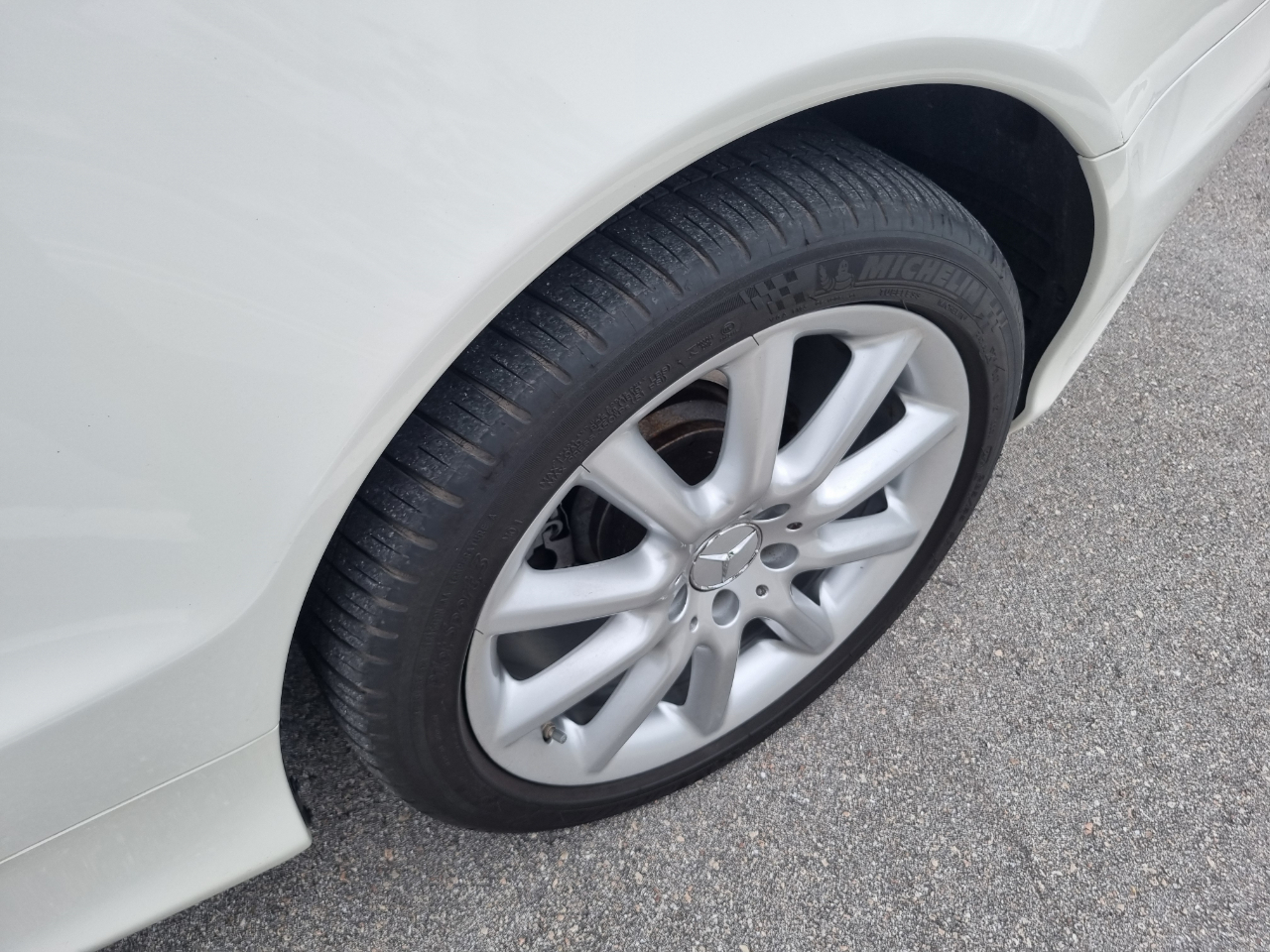 Mercedes-Benz SL-Class SL550 2007