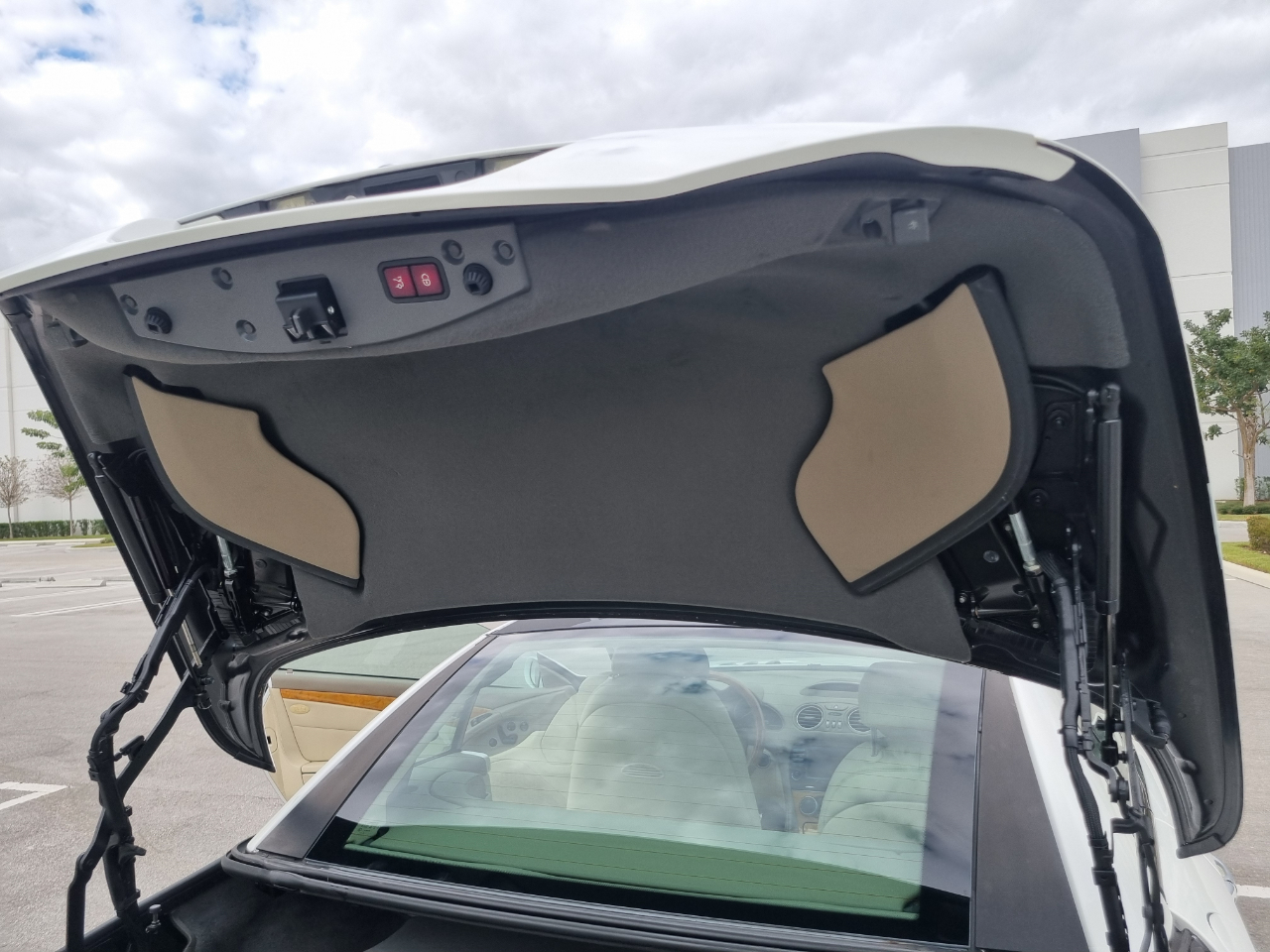 Mercedes-Benz SL-Class SL550 2007