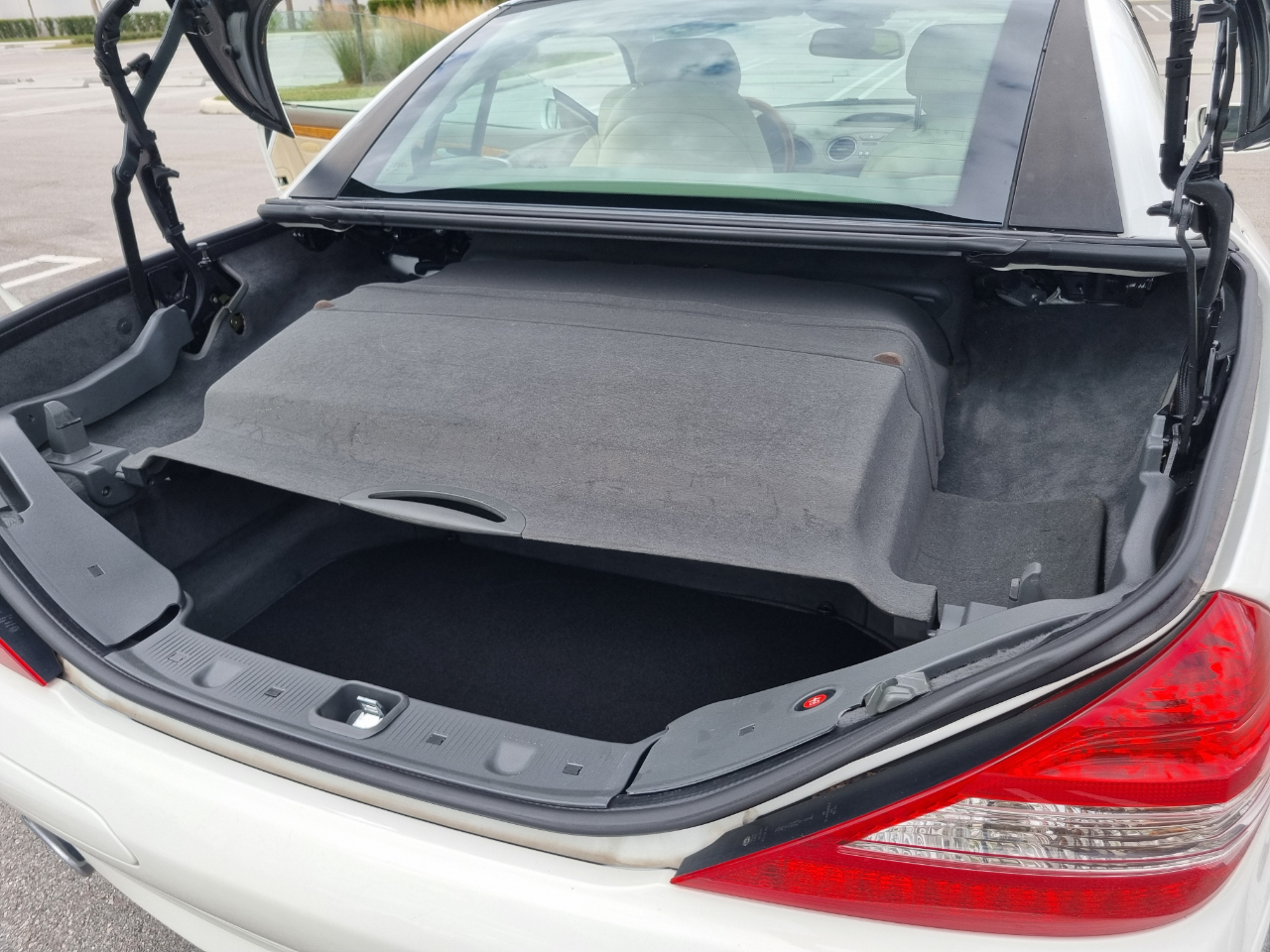 Mercedes-Benz SL-Class SL550 2007