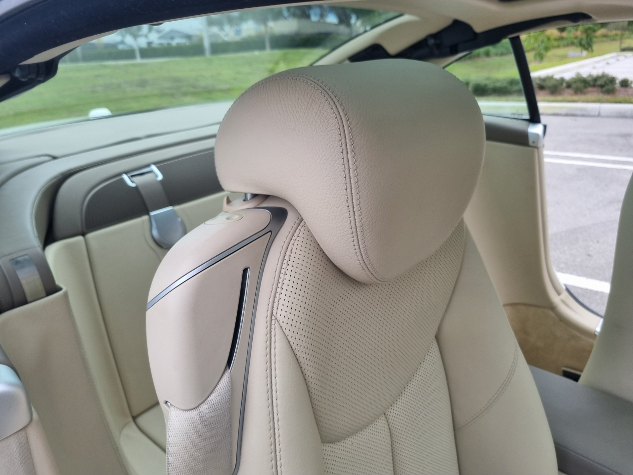 Mercedes-Benz SL-Class SL550 2007