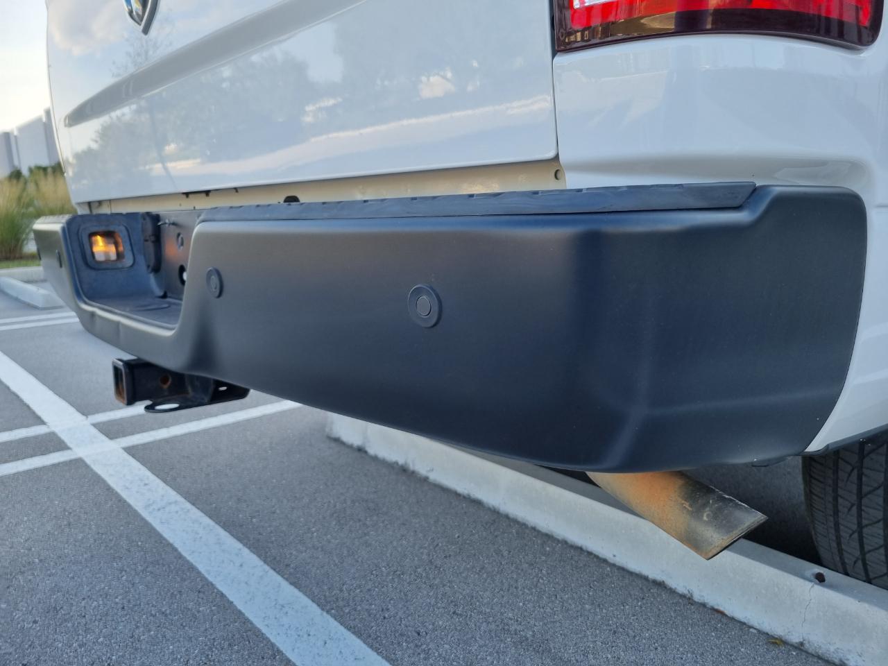 RAM 1500 Tradesman Crew Cab SWB 4WD 2016