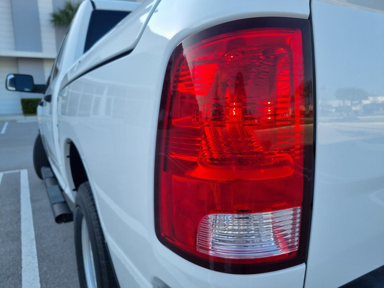 RAM 1500 Tradesman Crew Cab SWB 4WD 2016