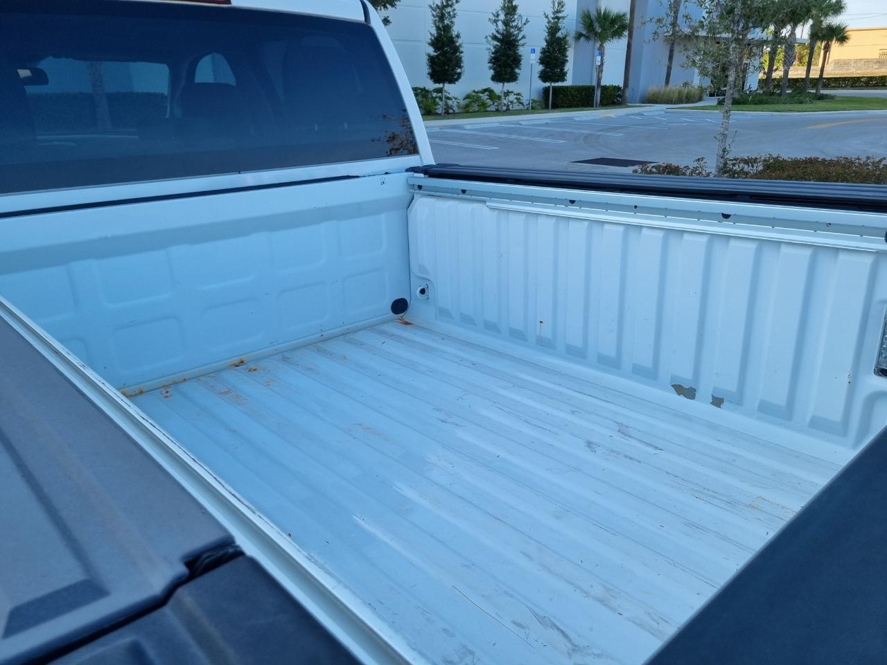 RAM 1500 Tradesman Crew Cab SWB 4WD 2016