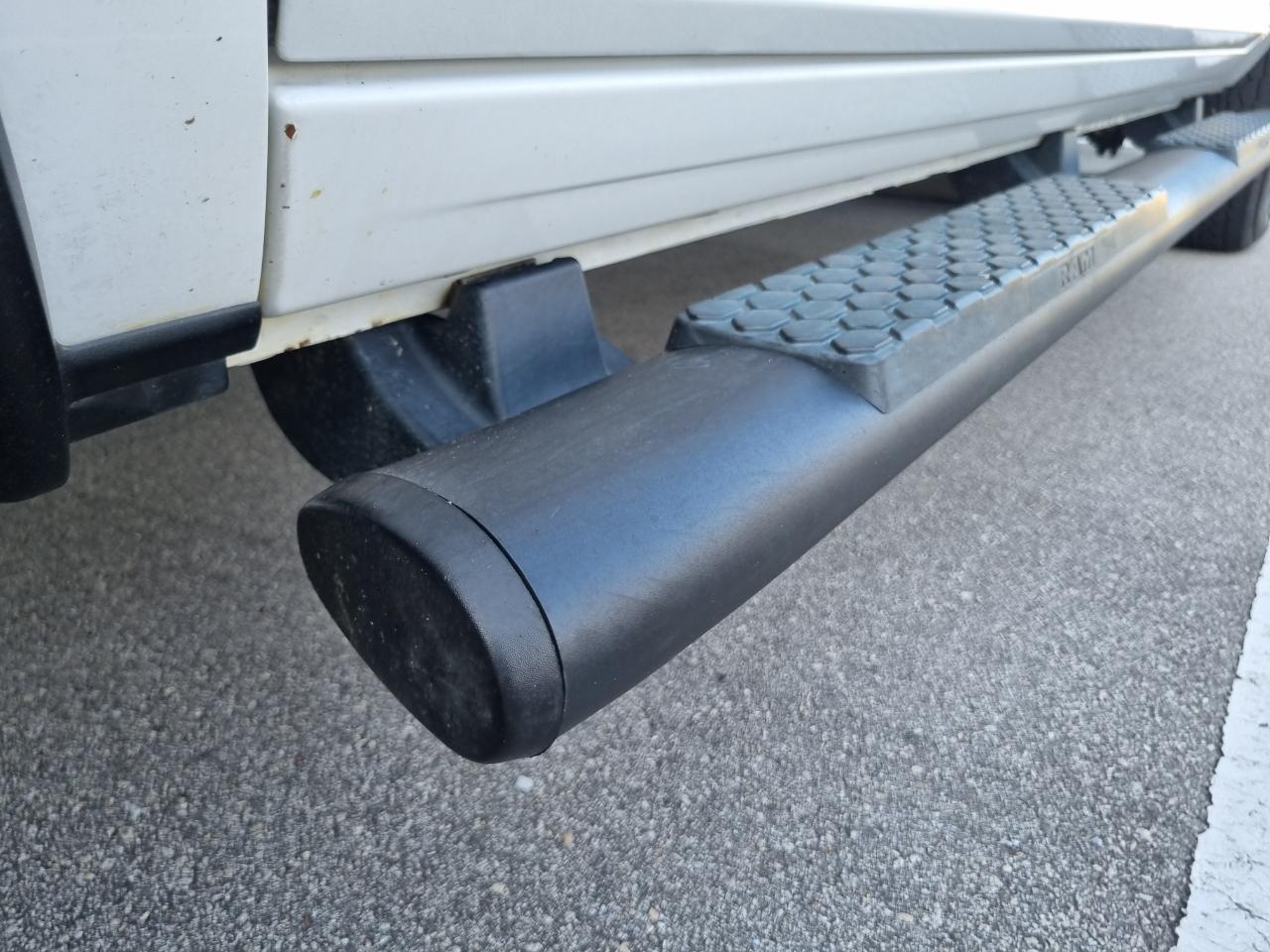 RAM 1500 Tradesman Crew Cab SWB 4WD 2016