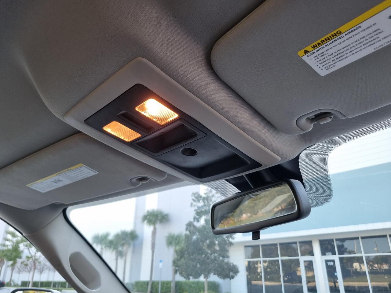 RAM 1500 Tradesman Crew Cab SWB 4WD 2016