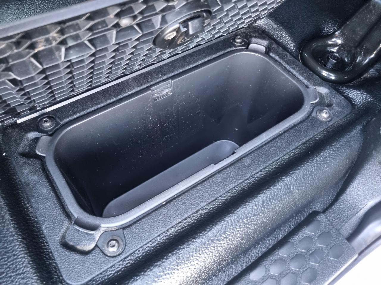 RAM 1500 Tradesman Crew Cab SWB 4WD 2016