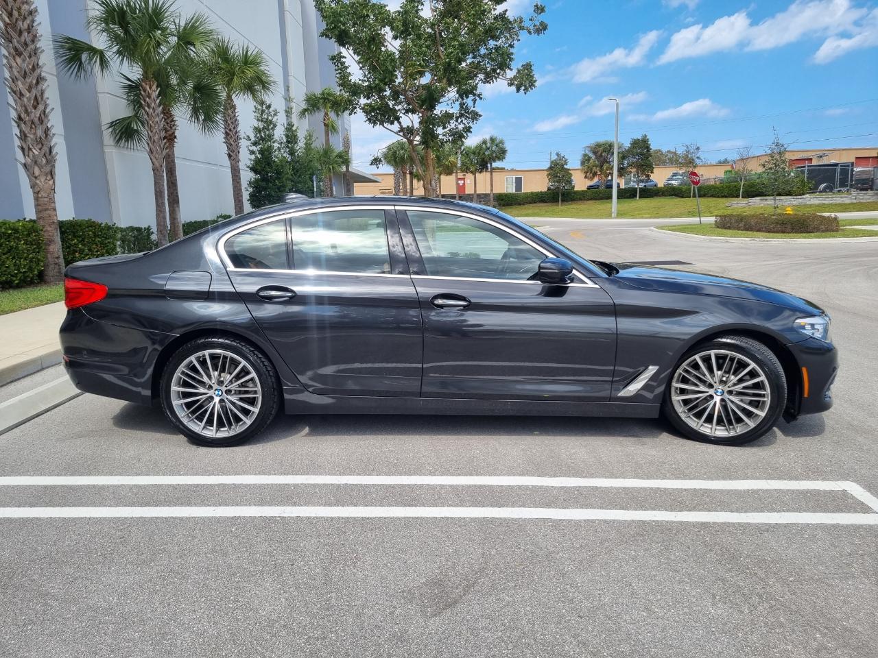 BMW 5-Series 530i xDrive 2017