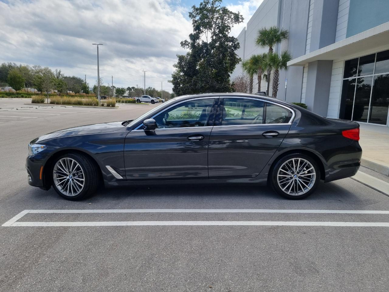 BMW 5-Series 530i xDrive 2017