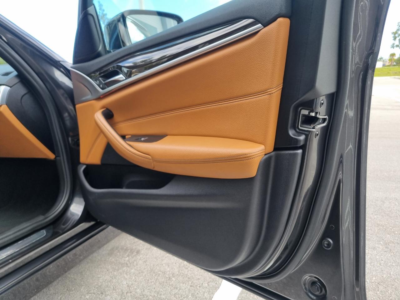 BMW 5-Series 530i xDrive 2017