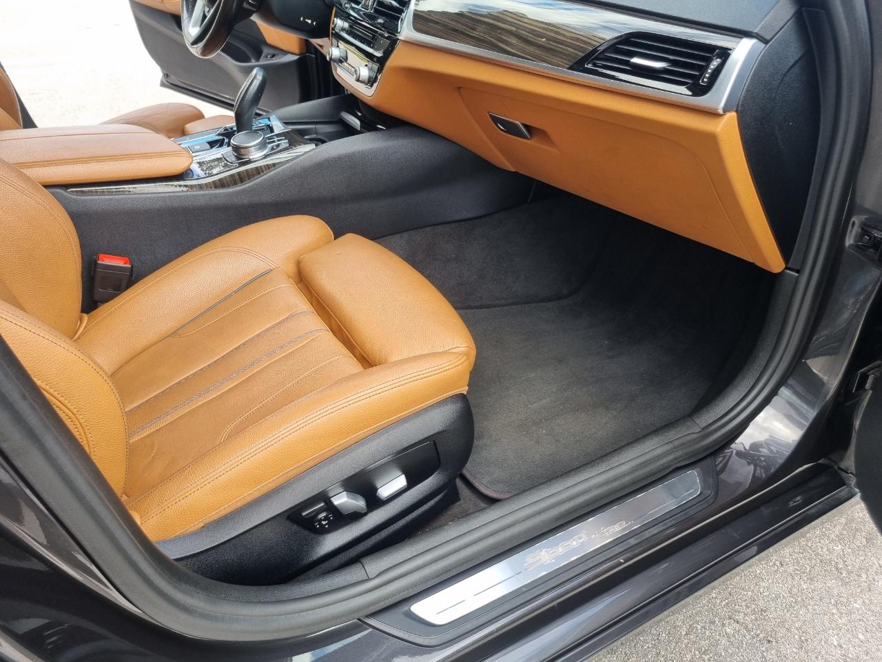 BMW 5-Series 530i xDrive 2017