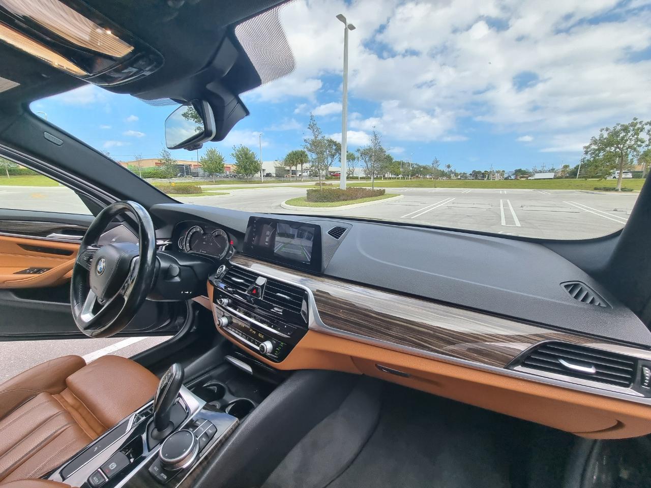 BMW 5-Series 530i xDrive 2017