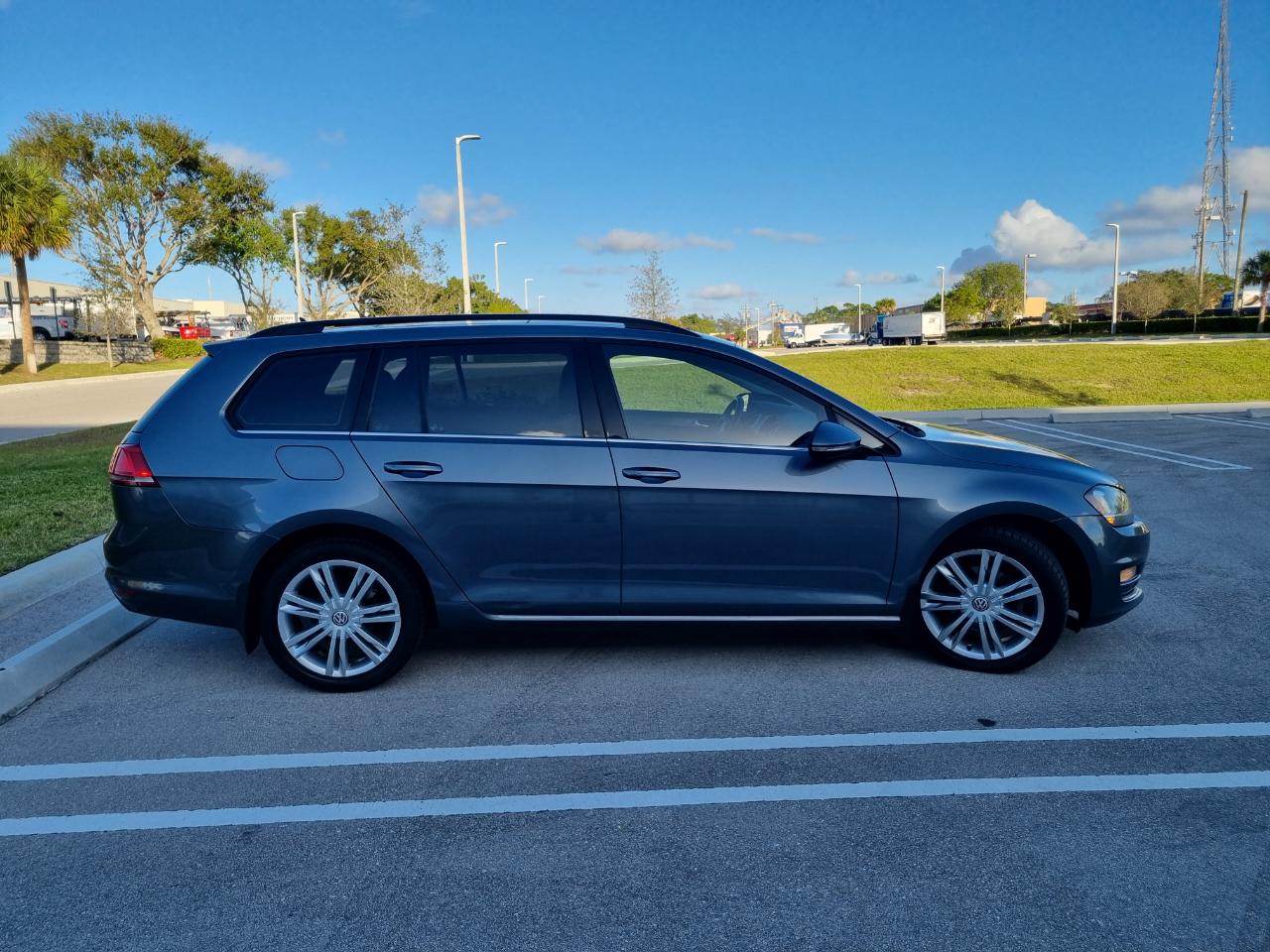 Volkswagen Golf SportWagen TDI S 6A 2015