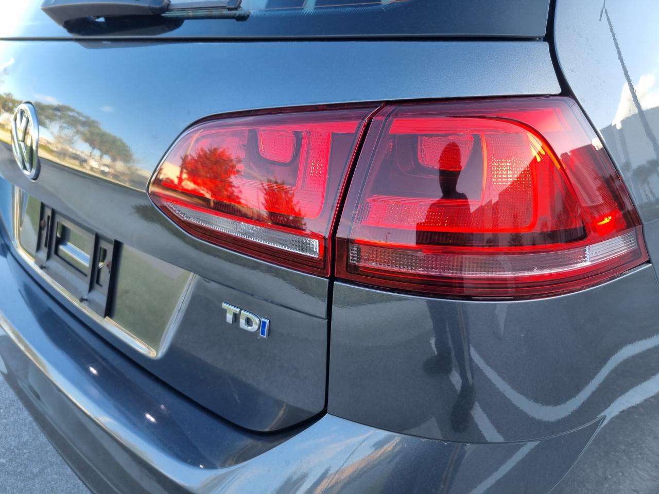 Volkswagen Golf SportWagen TDI S 6A 2015