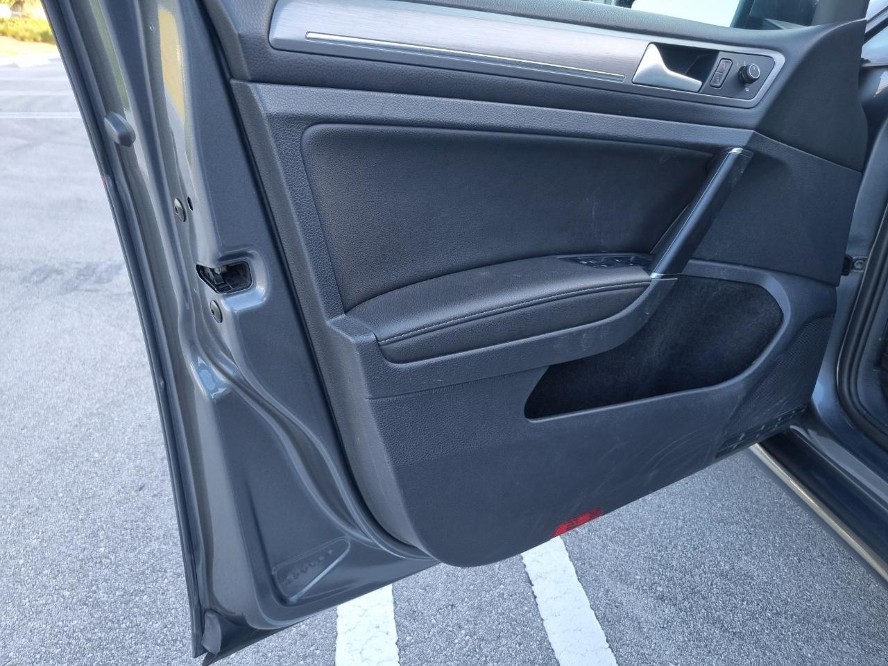 Volkswagen Golf SportWagen TDI S 6A 2015