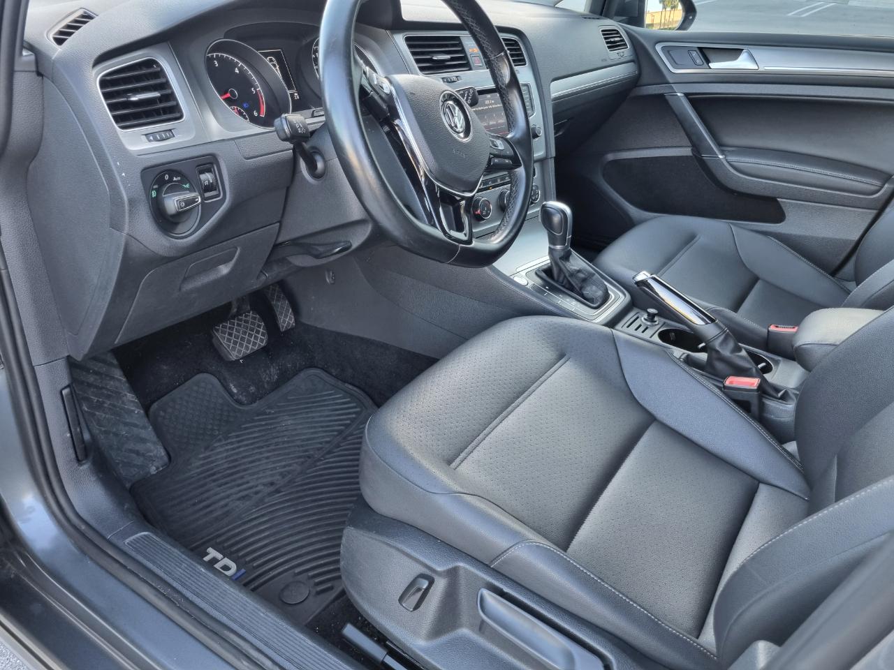 Volkswagen Golf SportWagen TDI S 6A 2015