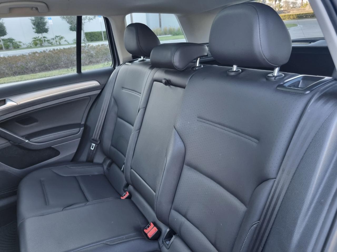 Volkswagen Golf SportWagen TDI S 6A 2015