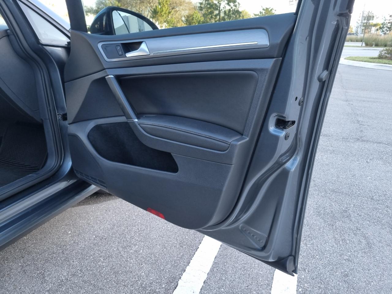 Volkswagen Golf SportWagen TDI S 6A 2015