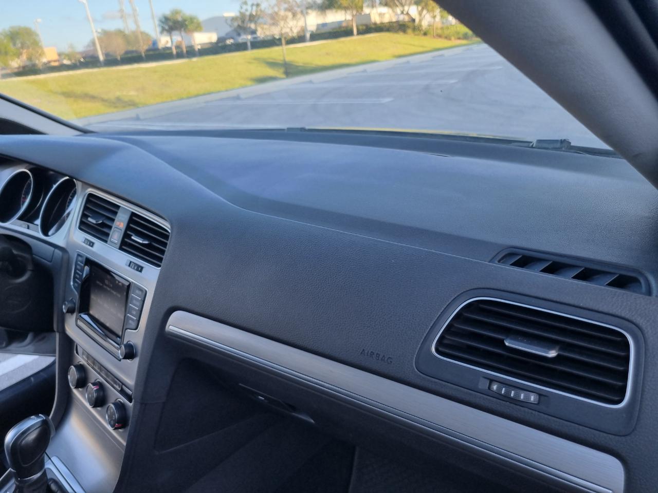 Volkswagen Golf SportWagen TDI S 6A 2015