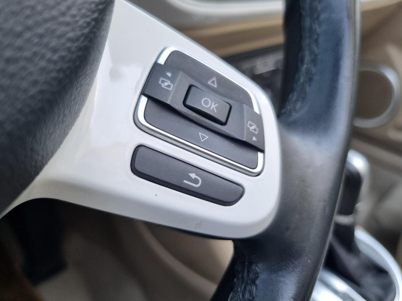 Volkswagen Beetle 2.0T Turbo Convertible 2013