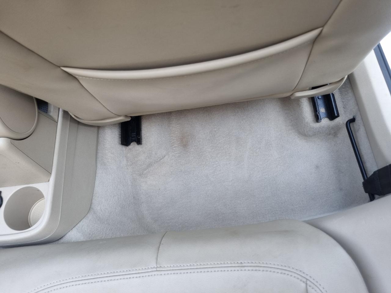 Volkswagen Beetle 2.0T Turbo Convertible 2013