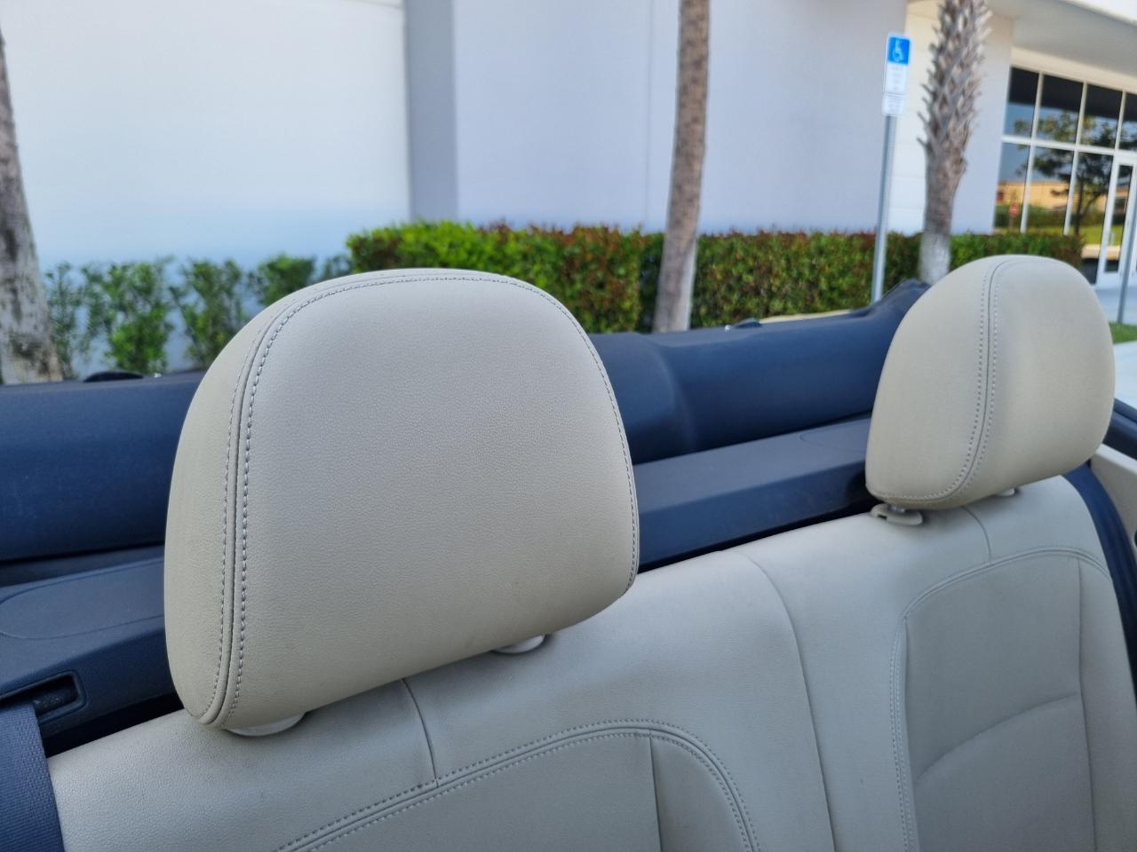 Volkswagen Beetle 2.0T Turbo Convertible 2013