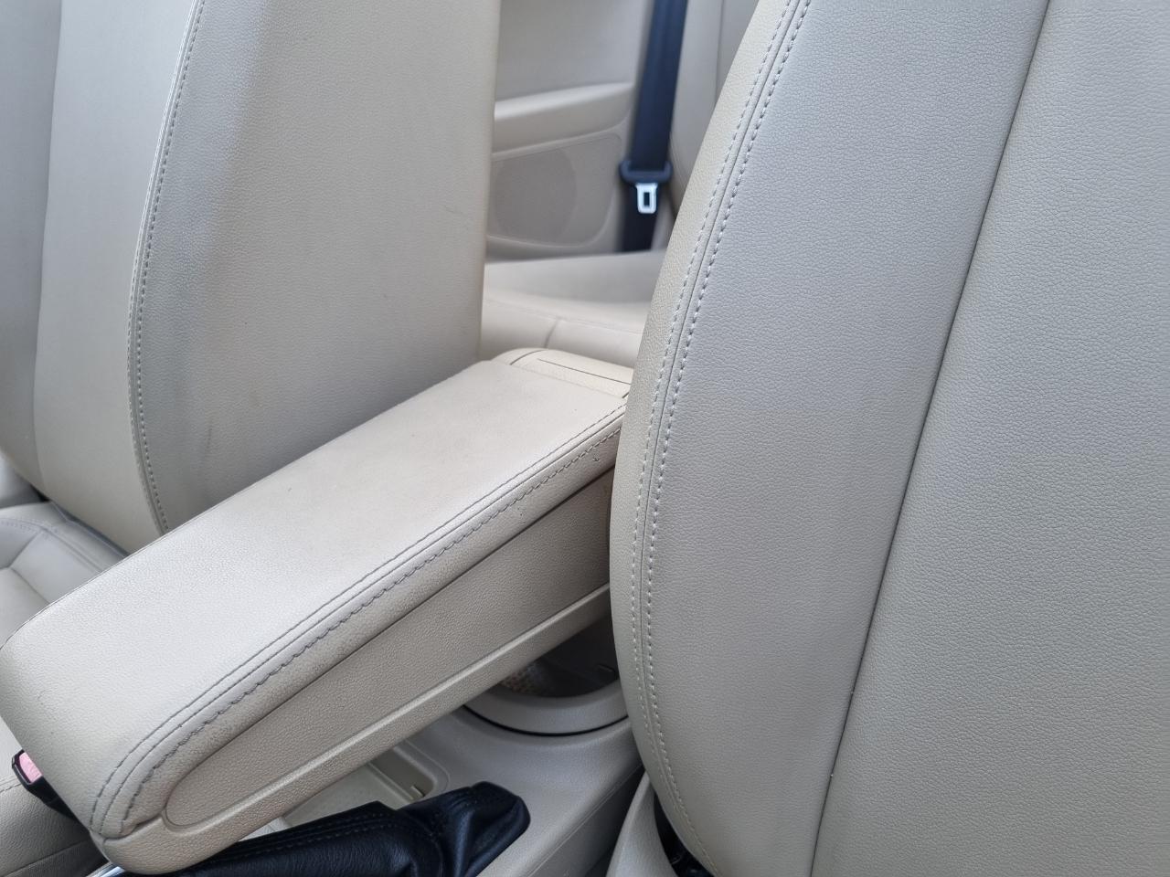 Volkswagen Beetle 2.0T Turbo Convertible 2013