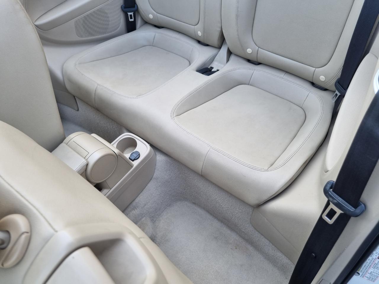 Volkswagen Beetle 2.0T Turbo Convertible 2013