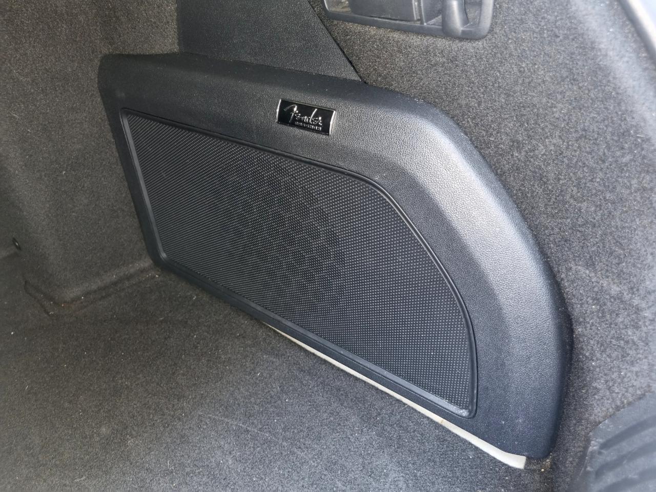 Volkswagen Beetle 2.0T Turbo Convertible 2013