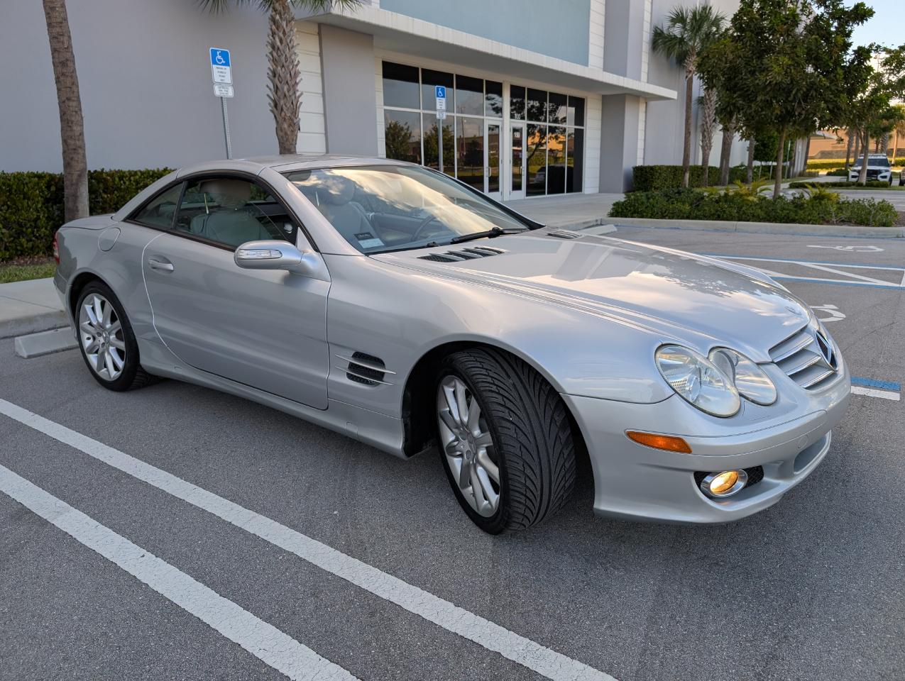 Mercedes-Benz SL-Class SL550 2007