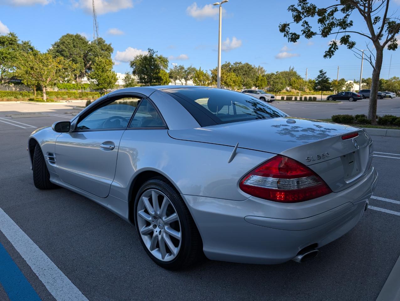 Mercedes-Benz SL-Class SL550 2007