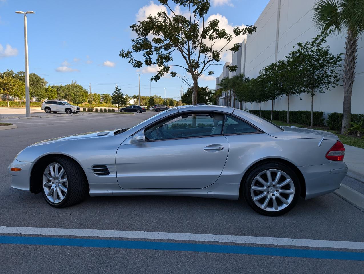 Mercedes-Benz SL-Class SL550 2007