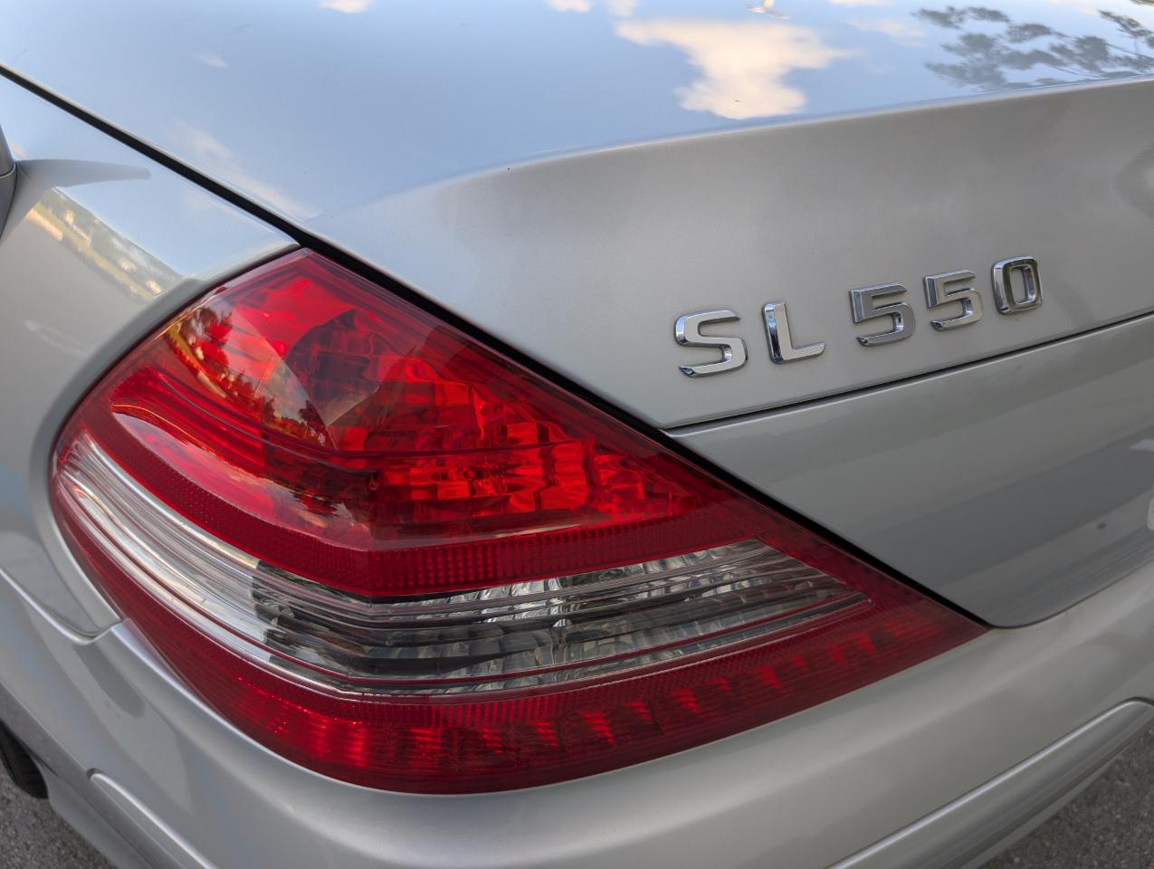 Mercedes-Benz SL-Class SL550 2007