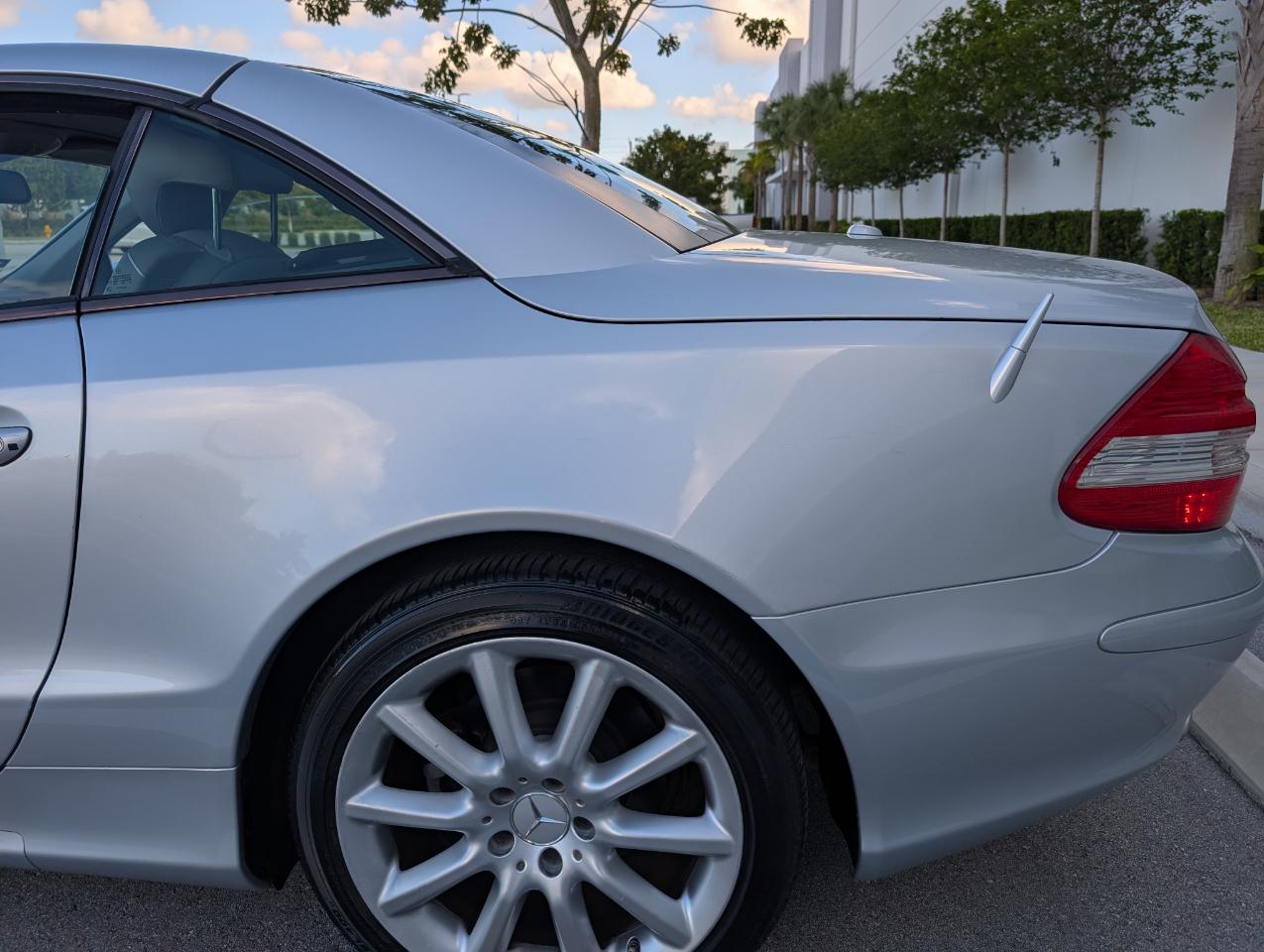 Mercedes-Benz SL-Class SL550 2007