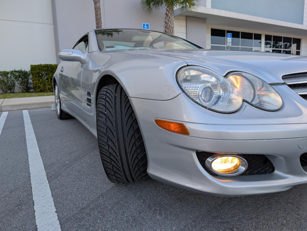 Mercedes-Benz SL-Class SL550 2007