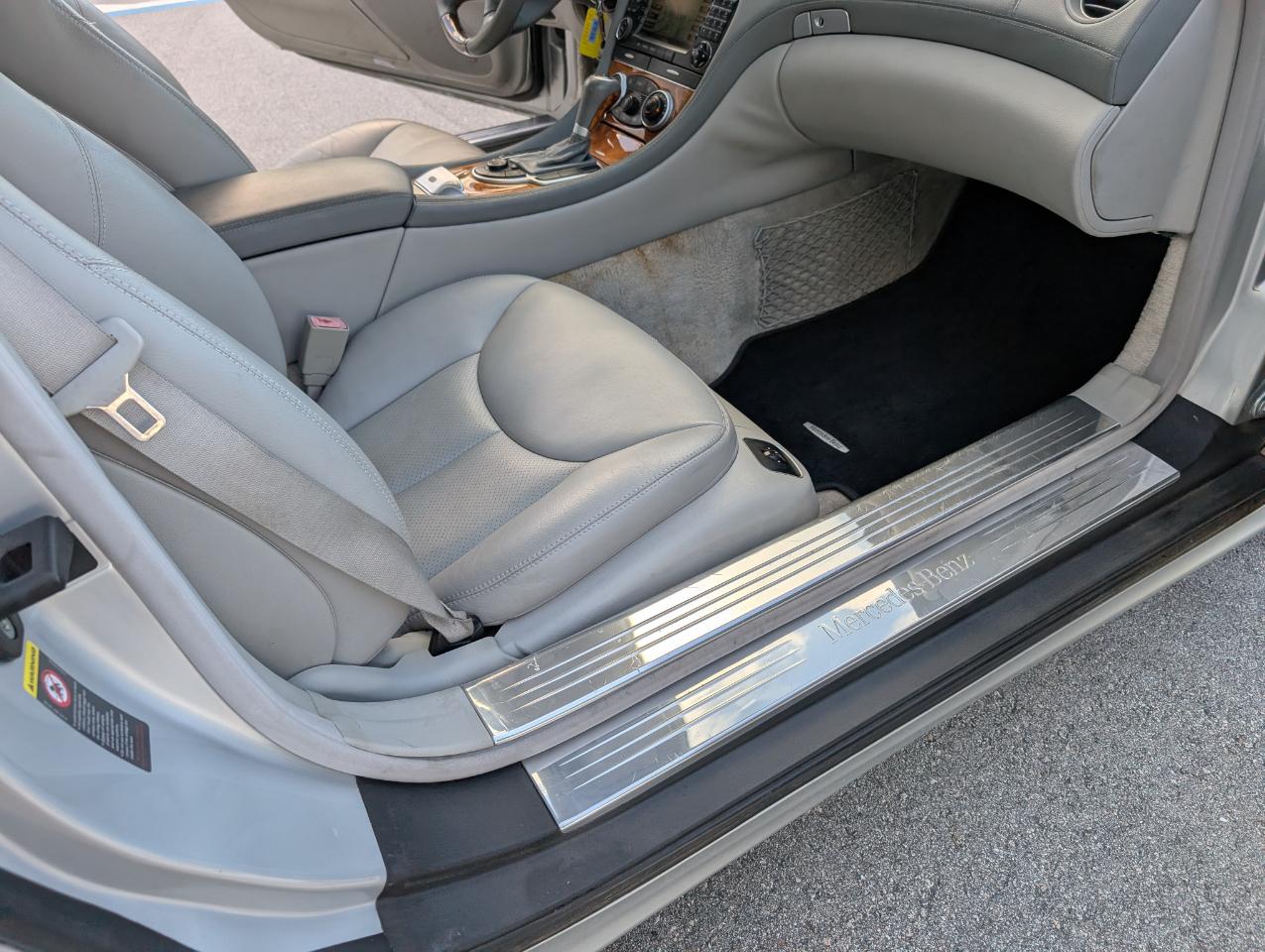 Mercedes-Benz SL-Class SL550 2007