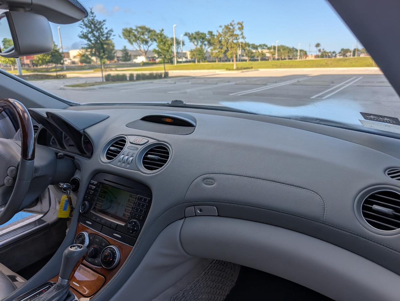 Mercedes-Benz SL-Class SL550 2007