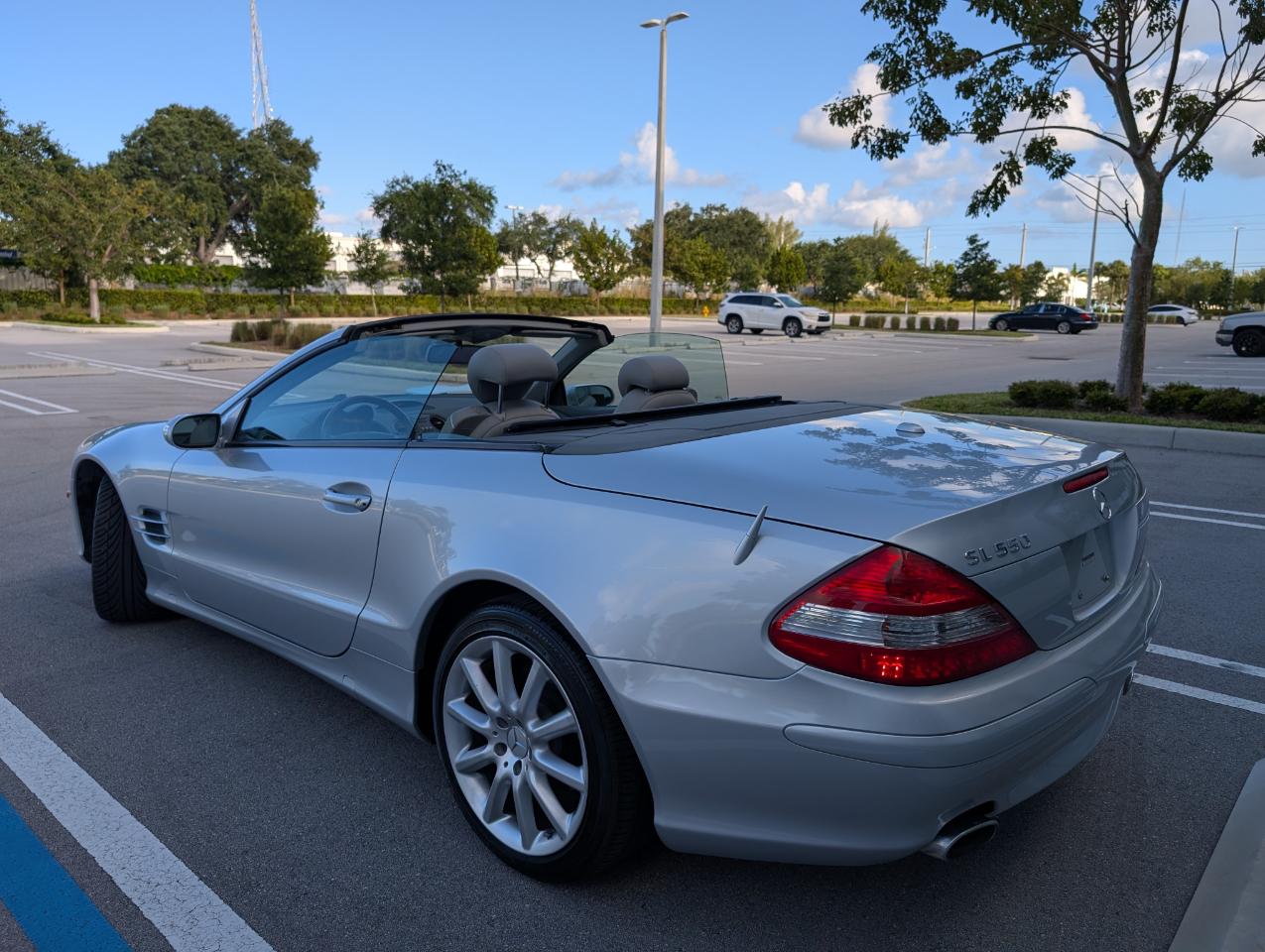 Mercedes-Benz SL-Class SL550 2007