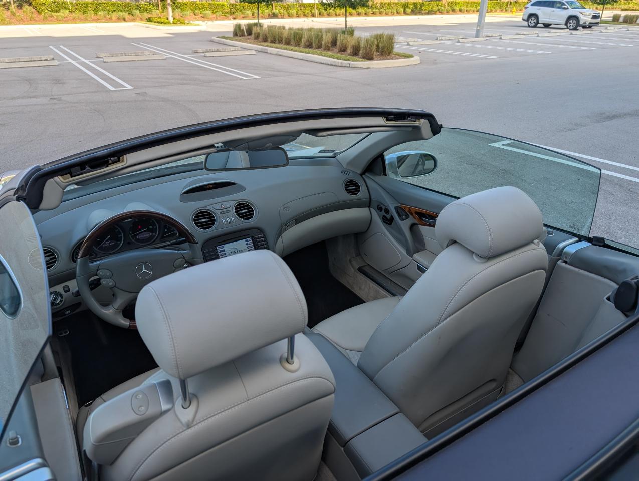 Mercedes-Benz SL-Class SL550 2007