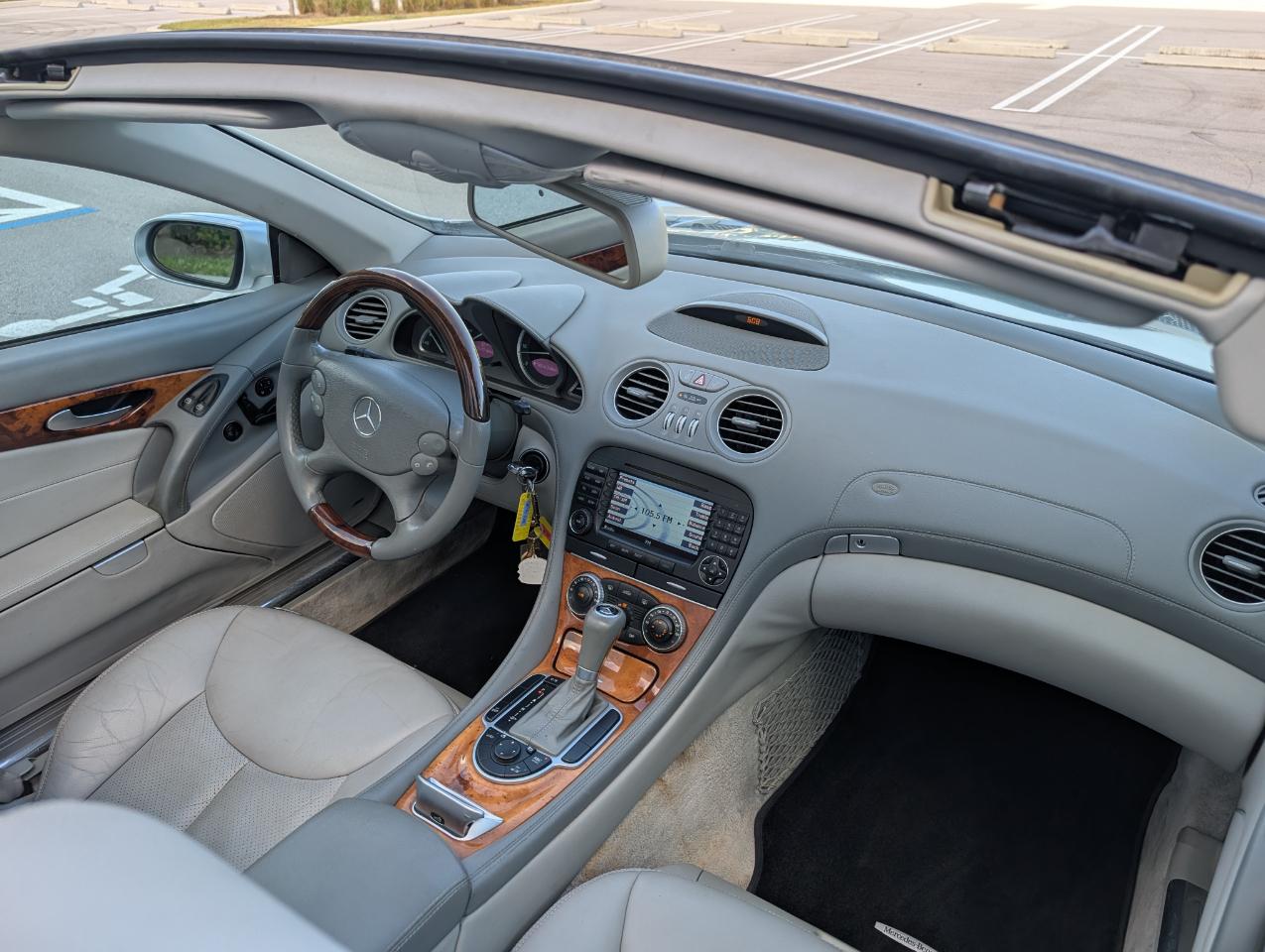 Mercedes-Benz SL-Class SL550 2007