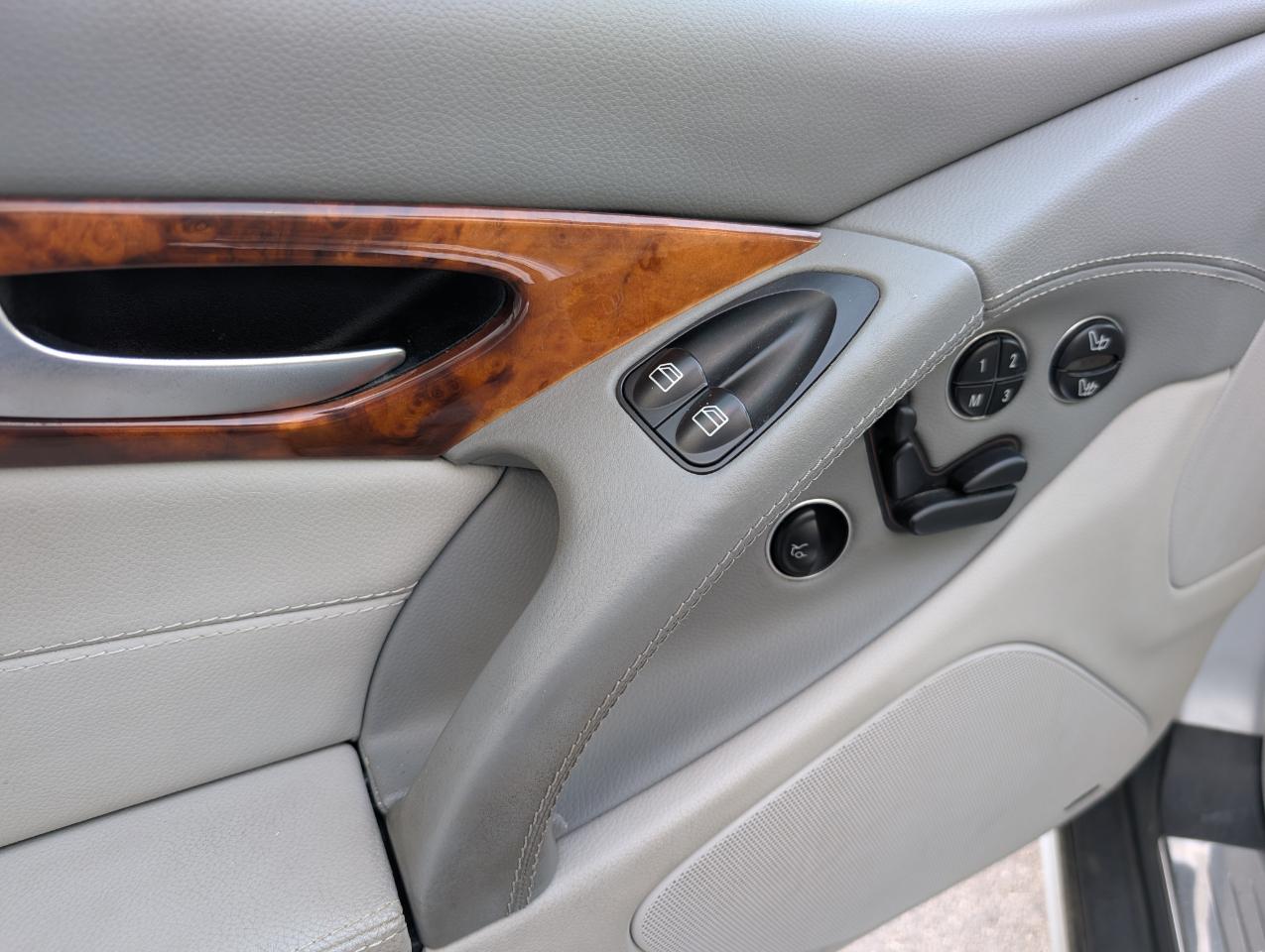 Mercedes-Benz SL-Class SL550 2007