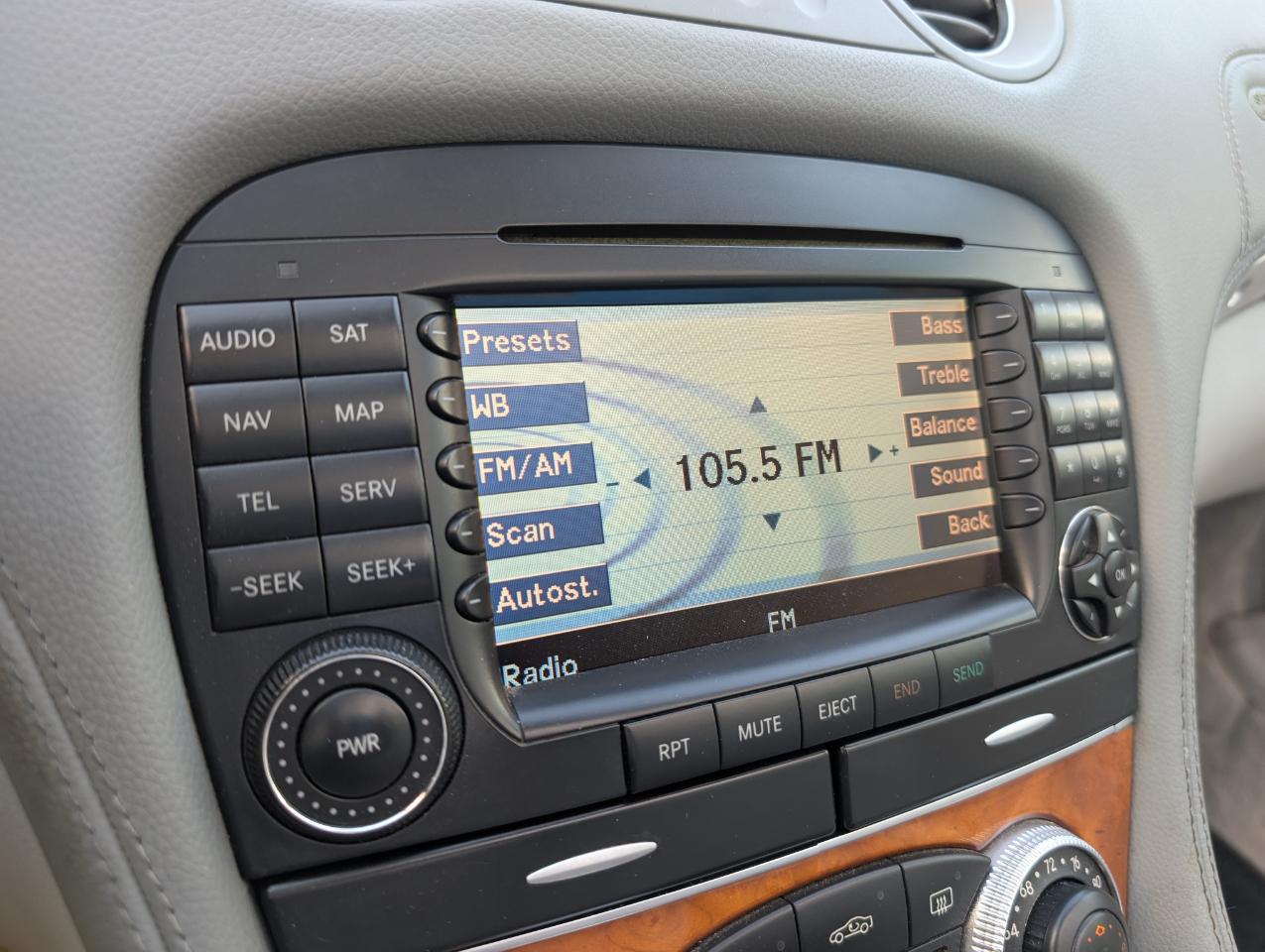 Mercedes-Benz SL-Class SL550 2007