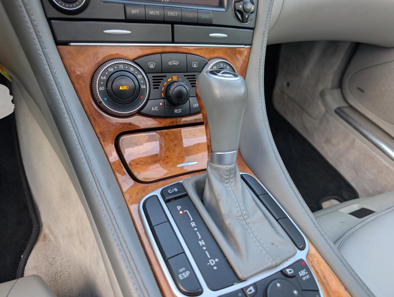 Mercedes-Benz SL-Class SL550 2007