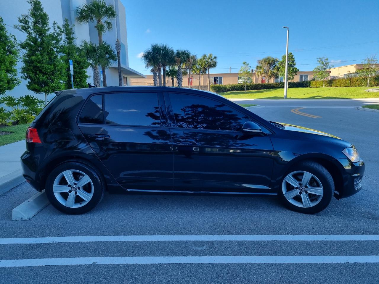 Volkswagen Golf TDI S 6M 2015