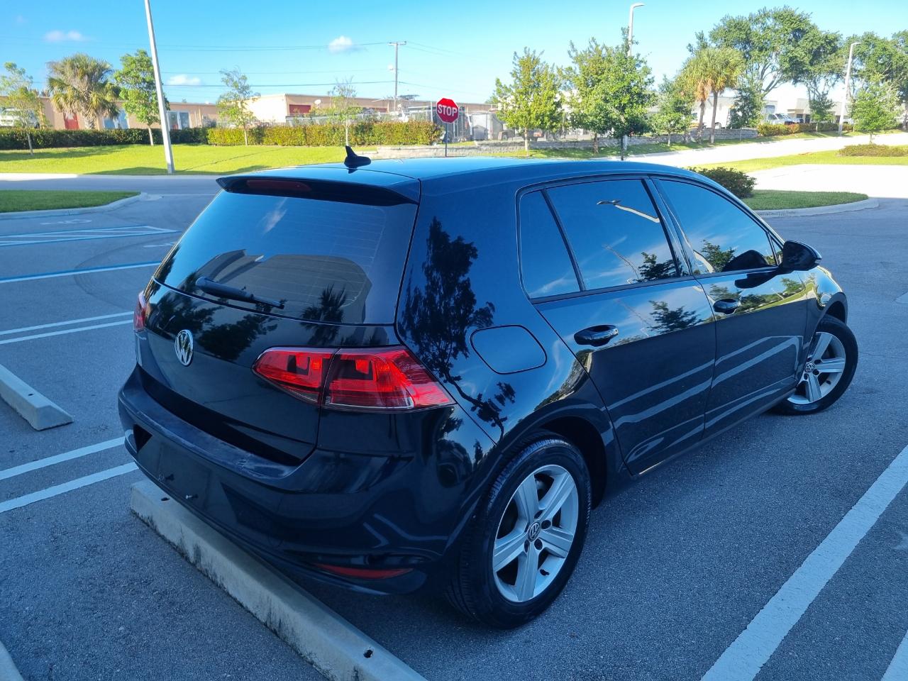 Volkswagen Golf TDI S 6M 2015
