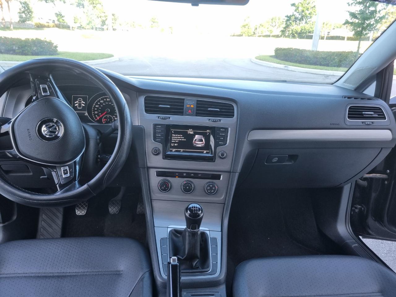 Volkswagen Golf TDI S 6M 2015
