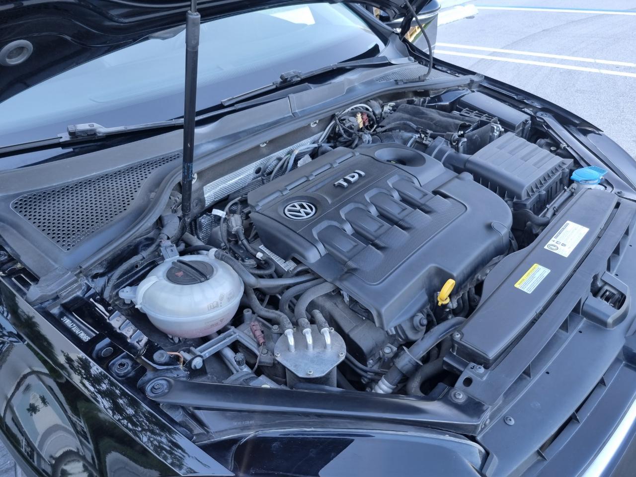 Volkswagen Golf TDI S 6M 2015